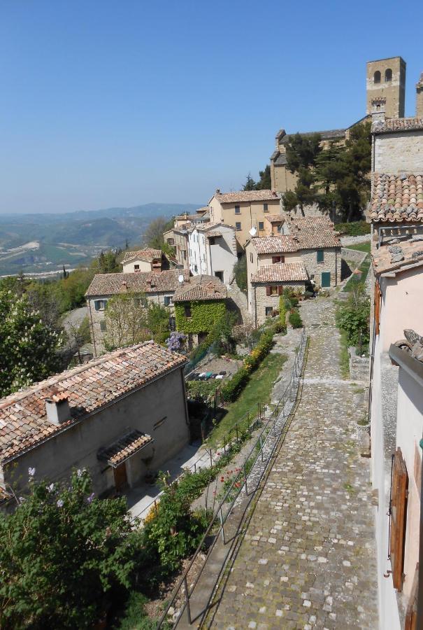 L'Androne B&B San Leo Exterior foto